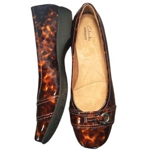 Clarks Collection Propose Spire Womens 9 Patent Leather Tortoise Flats NWOT